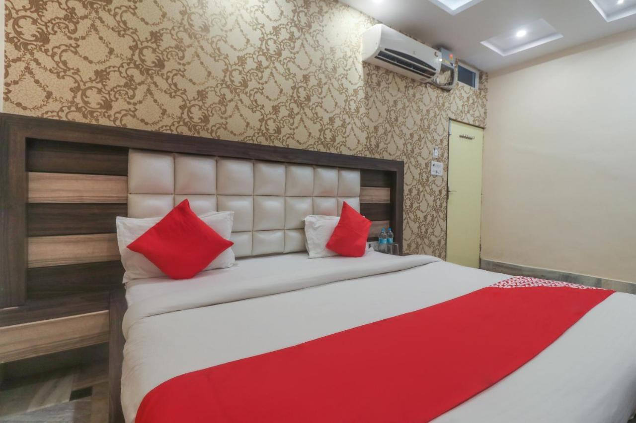 Oyo 60651 Hotel Arya Варанасі Екстер'єр фото