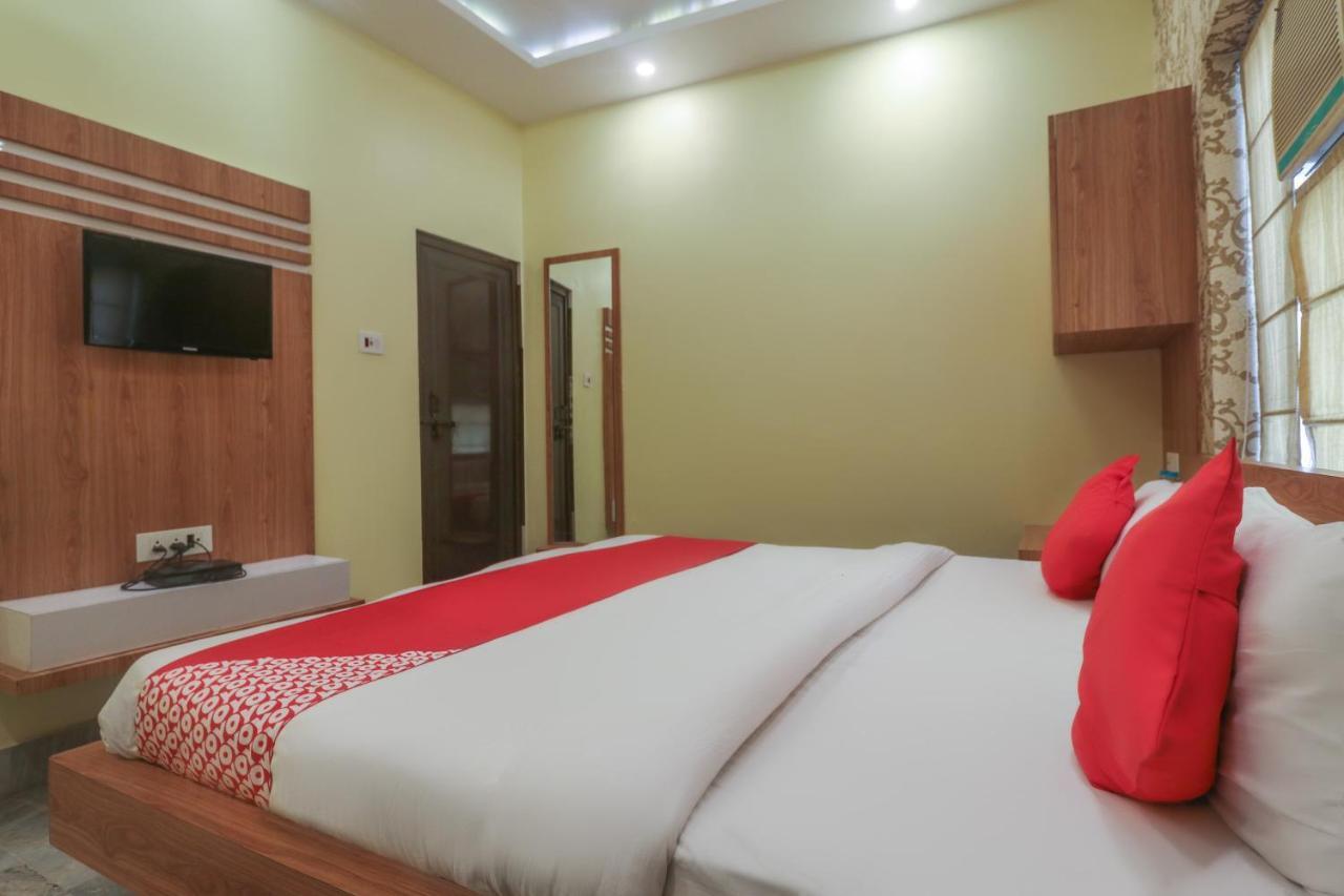 Oyo 60651 Hotel Arya Варанасі Екстер'єр фото