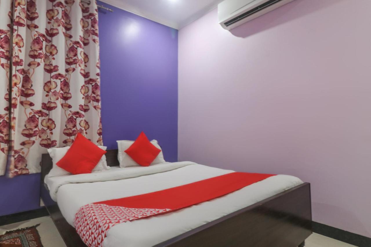 Oyo 60651 Hotel Arya Варанасі Екстер'єр фото