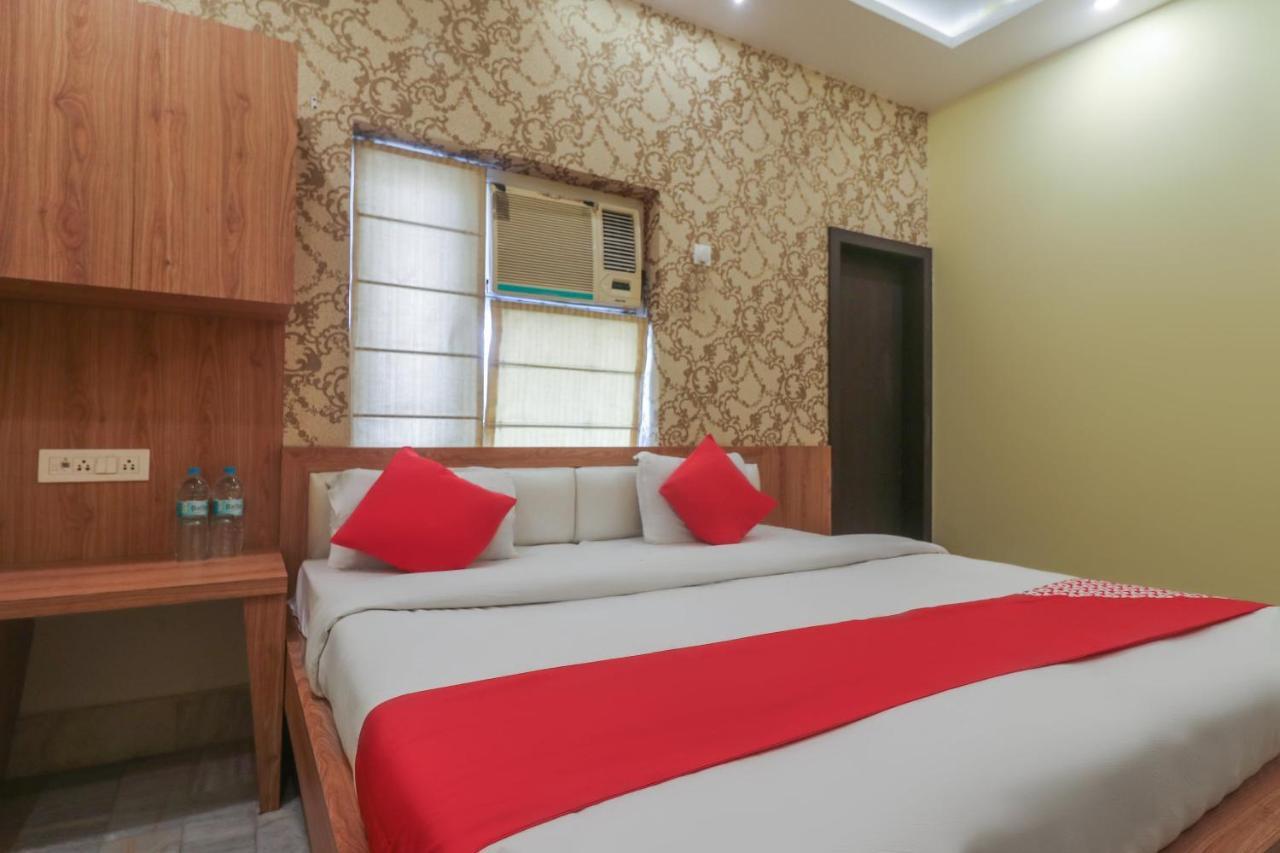Oyo 60651 Hotel Arya Варанасі Екстер'єр фото
